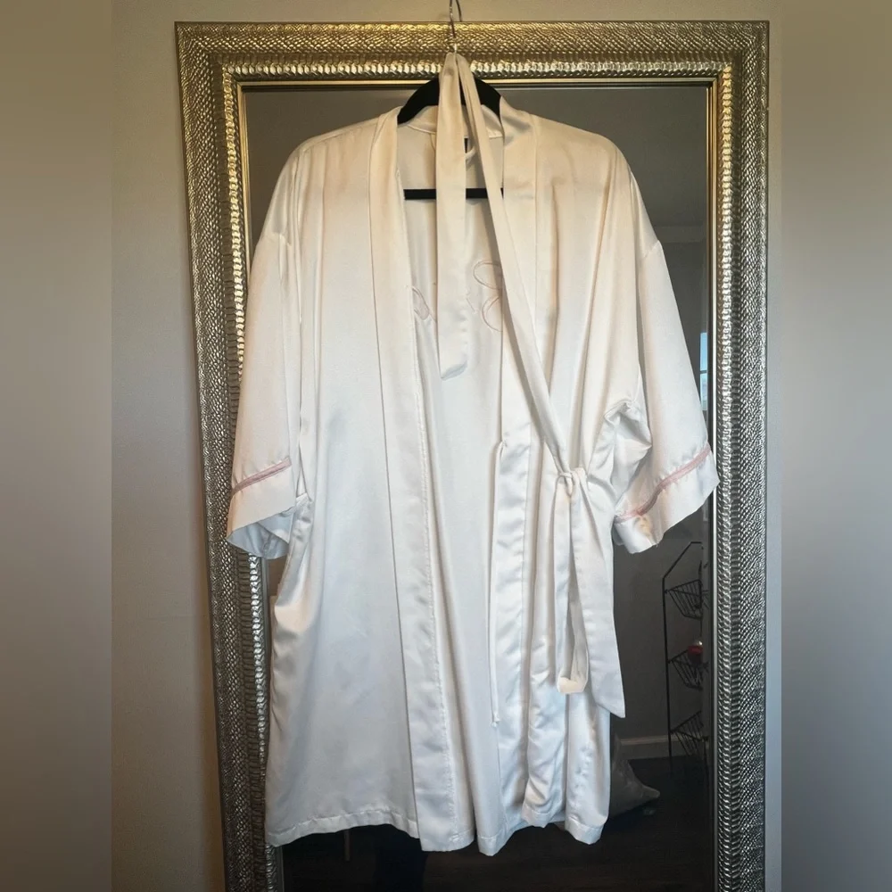 Bride Robe - Picture 2 of 2